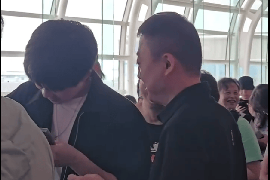 王楚钦签的, itc, 赛中