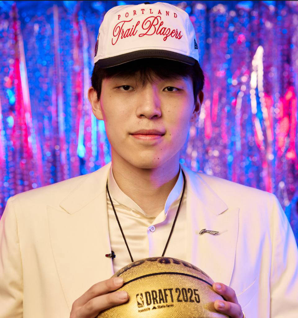 了未来三个, 的伙食费都